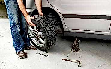 Arap Cami 24 Saat Açık Lastikçi